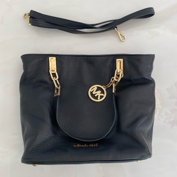 Michael Kors Handbags - Michael Kors black soft leather chain link strap purse.